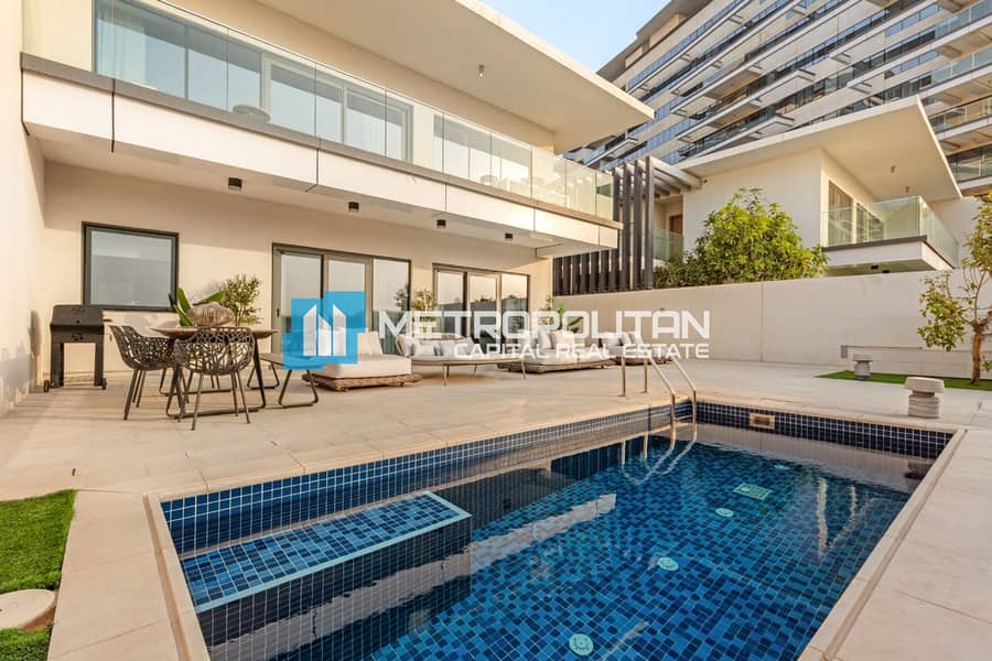 Waterfront View | Private Pool | Big Layout Waterfront View | Private Pool | Big Layout
