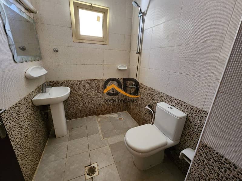 5 12161. jpg