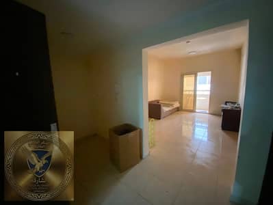 2 Slaapkamers Appartement te Huur in Al Qulayaah, Sharjah - WhatsApp Image 2026-07-16 at 6.15. 10 PM (1). jpeg