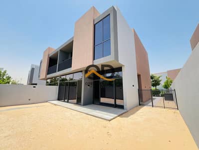 4 Bedroom Villa for Sale in Tilal City, Sharjah - fade88f3-5a5f-4078-b7e3-7fb2911dfd2b. jpg 4 Bedroom Villa for Sale in Tilal City, Sharjah - fade88f3-5a5f-4078-b7e3-7fb2911dfd2b. jpg