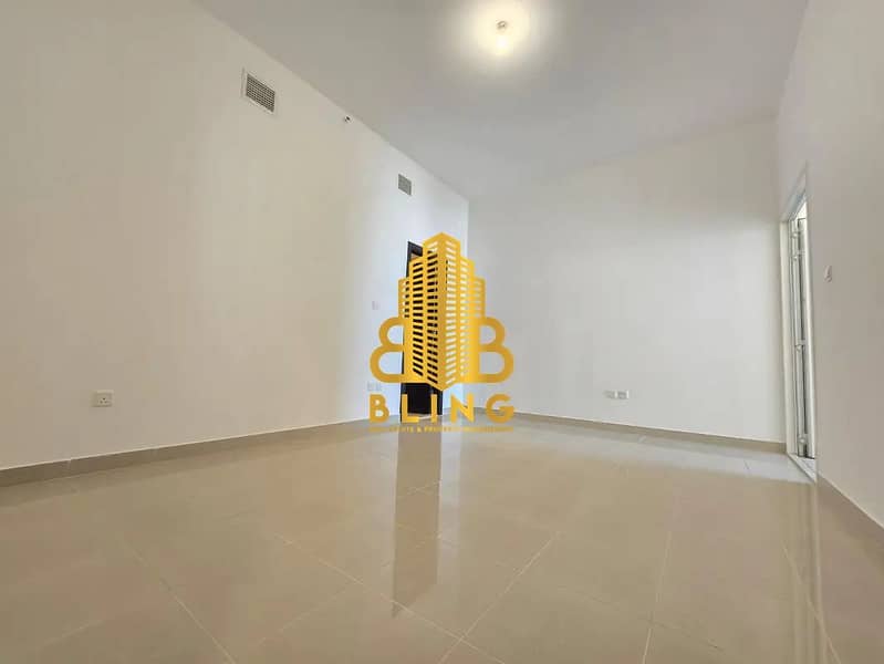 2 845270915-1066x800. webp