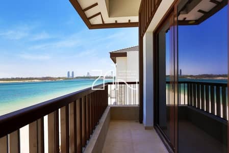 Well Maintained Beachfront 5 BR Villa with Garden Well Maintained Beachfront 5 BR Villa with Garden