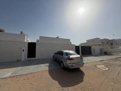 3 Bedroom Villa for Rent in Dubailand, Dubai - 7aa79993-d51d-47a0-a8a1-e7538b7985e7. jpg 3 Bedroom Villa for Rent in Dubailand, Dubai - 7aa79993-d51d-47a0-a8a1-e7538b7985e7. jpg