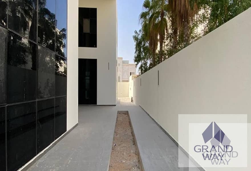 4BR Modern Villa I Private Elevator I 2 Kitchen 4BR Modern Villa I Private Elevator I 2 Kitchen
