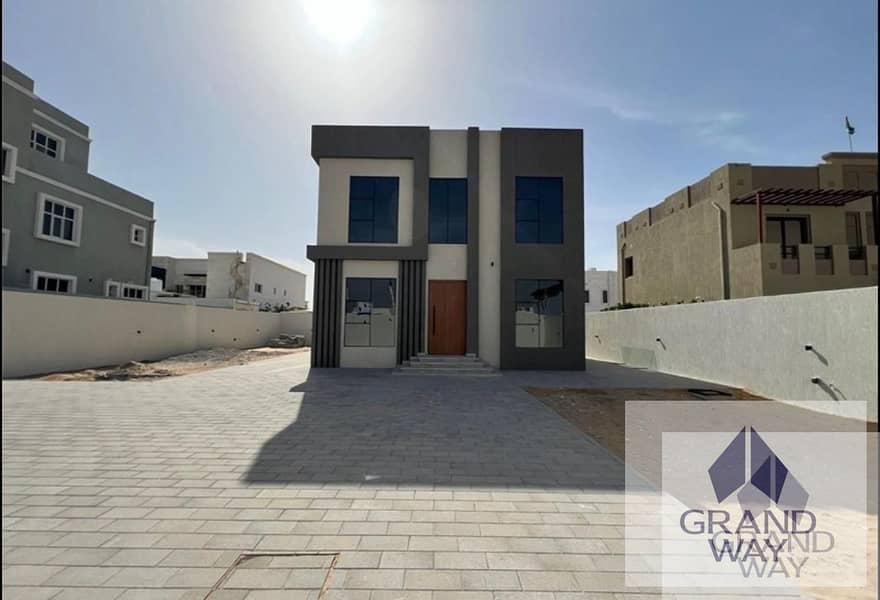 4BR Brand New Villa I Beautiful Living Room 4BR Brand New Villa I Beautiful Living Room