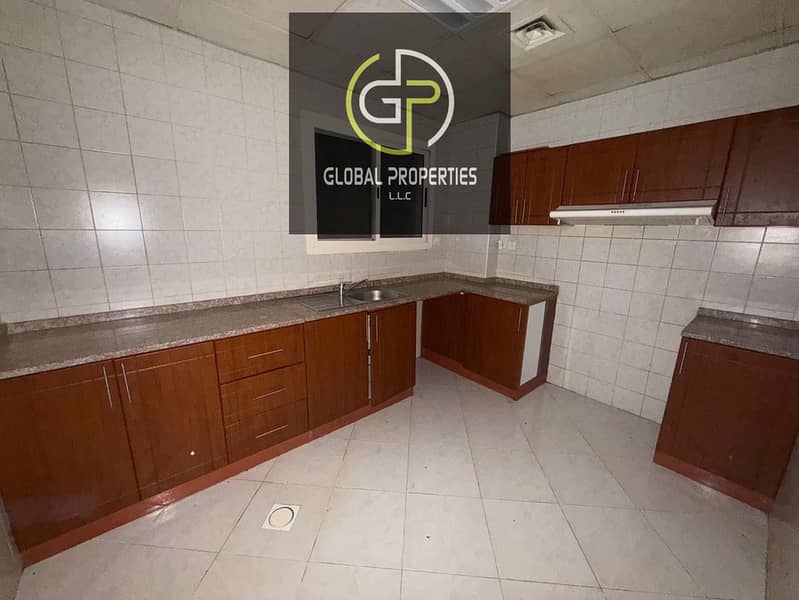 3 6e42bf3e-87b7-45b7-99c2-3fbd327f1f47. jpg