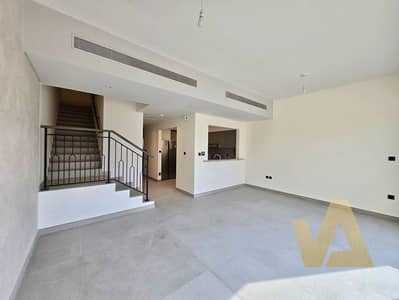 4 Bedroom Townhouse for Rent in DAMAC Lagoons, Dubai - 11. jpg 4 Bedroom Townhouse for Rent in DAMAC Lagoons, Dubai - 11. jpg