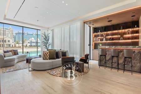 5 Bedroom Villa for Sale in Palm Jumeirah, Dubai - Beachfront & Vacant | Fully Renovated & Furnished 5 Bedroom Villa for Sale in Palm Jumeirah, Dubai - Beachfront & Vacant | Fully Renovated & Furnished