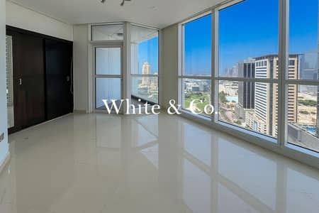 3 Bedroom Apartment for Rent in Dubai Marina, Dubai - Upgraded & Renovated Home | Best Views