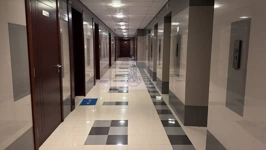 Studio te Huur in Dubai Sports City, Dubai - 2f3d4c1f-c237-4bc5-ab57-cc2f223c8175. jpg