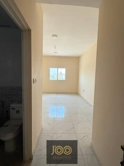 1 Camera Appartamento in Affitto a Al Jurf, Ajman - WhatsApp Image 2026-07-16 at 12.30. 21 PM (2). jpeg 1 Camera Appartamento in Affitto a Al Jurf, Ajman - WhatsApp Image 2026-07-16 at 12.30. 21 PM (2). jpeg