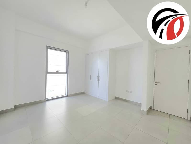 10 1000310323. jpg