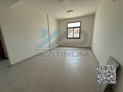 2 Bedroom Apartment for Rent in Al Jurf, Ajman - WhatsApp Image 2026-07-18 at 17.20. 11. jpeg 2 Bedroom Apartment for Rent in Al Jurf, Ajman - WhatsApp Image 2026-07-18 at 17.20. 11. jpeg