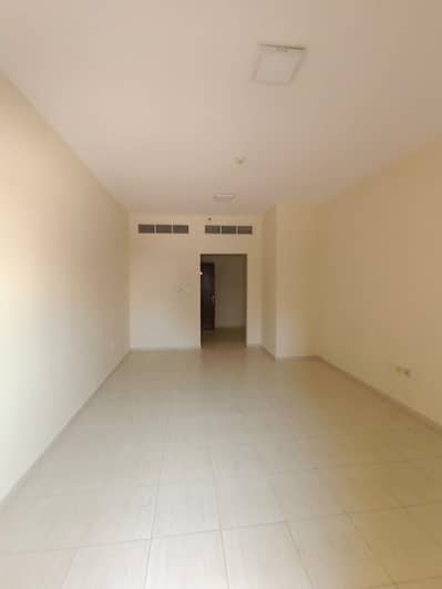2 habitaciones Apartamento para en Alquiler en Al Majaz, Sharjah - WhatsApp Image 2026-07-18 at 6.37. 59 PM. jpeg 2 habitaciones Apartamento para en Alquiler en Al Majaz, Sharjah - WhatsApp Image 2026-07-18 at 6.37. 59 PM. jpeg