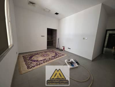 Estudio para en Alquiler en Al Rawda, Ajman - WhatsApp Image 2026-07-14 at 10.08. 31 AM. jpeg Estudio para en Alquiler en Al Rawda, Ajman - WhatsApp Image 2026-07-14 at 10.08. 31 AM. jpeg