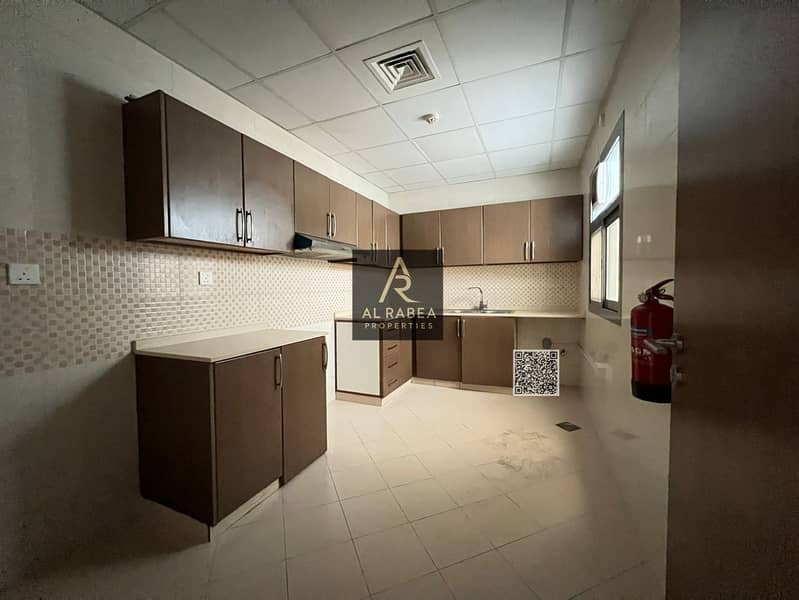 10 a5ae305e-3177-4dd7-8999-6aa88ab48392. jpg