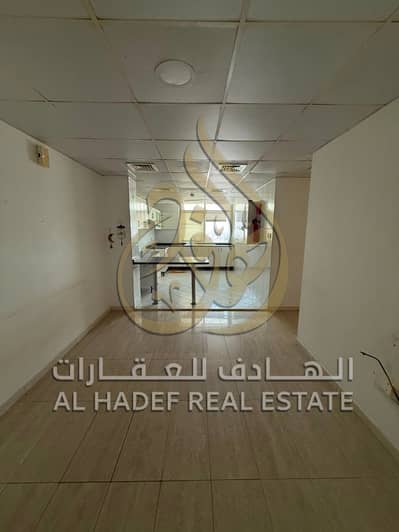 شقة 2 غرفة نوم للايجار في المجاز، الشارقة - WhatsApp Image 2026-07-15 at 5.25. 23 PM (1). jpeg شقة 2 غرفة نوم للايجار في المجاز، الشارقة - WhatsApp Image 2026-07-15 at 5.25. 23 PM (1). jpeg