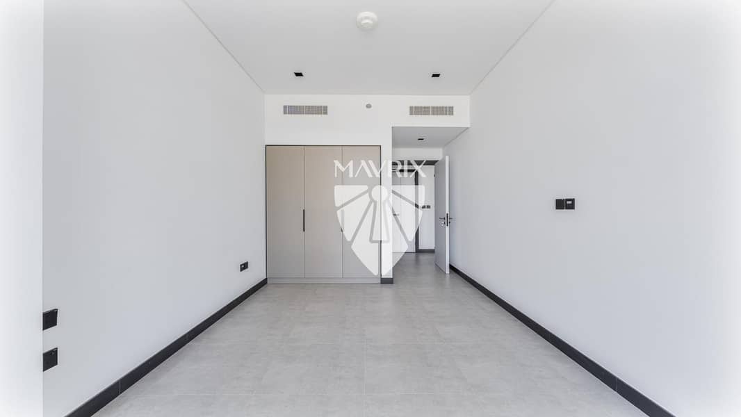 7 Image 7