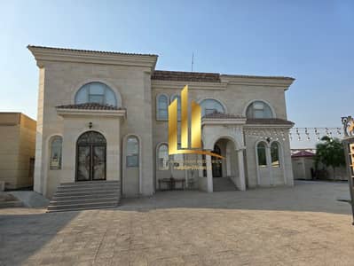 5 Camere Villa in Vendita a Al Riqaibah, Sharjah - 07de48b8-7659-4a8c-a290-5315ca5c5e58. jpeg