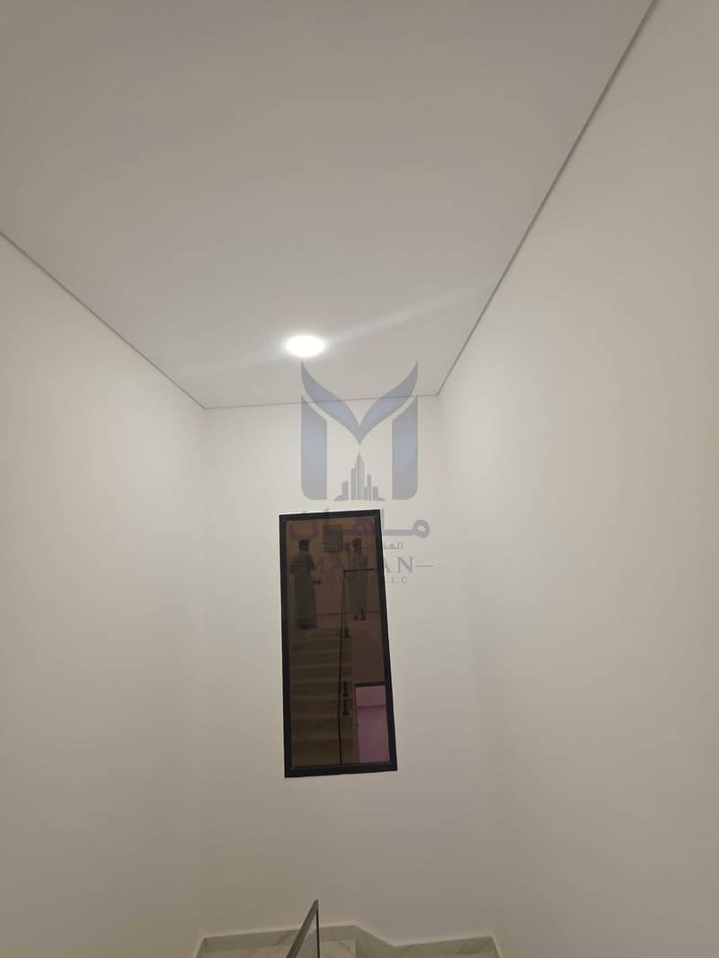 14 1000326903. jpg