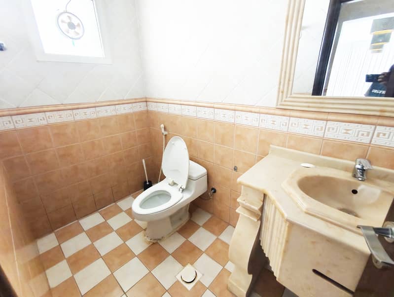 20 1000457949. jpg