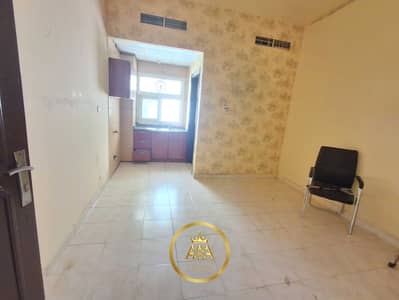 Studio te Huur in Bu Tina, Sharjah - 2c3437c7-f661-410d-be0e-3783d9f4067e. jpeg