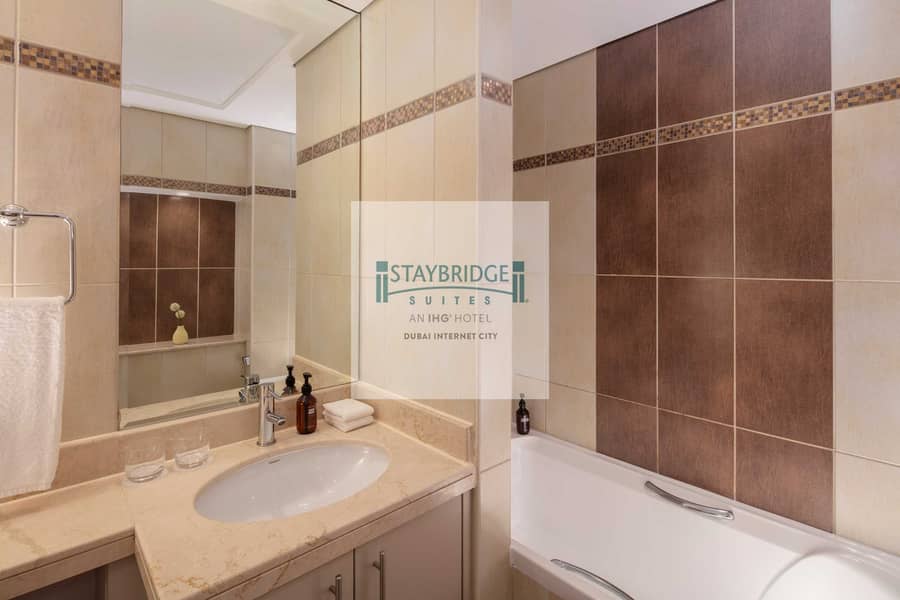 4 Bathroom 2. jpg