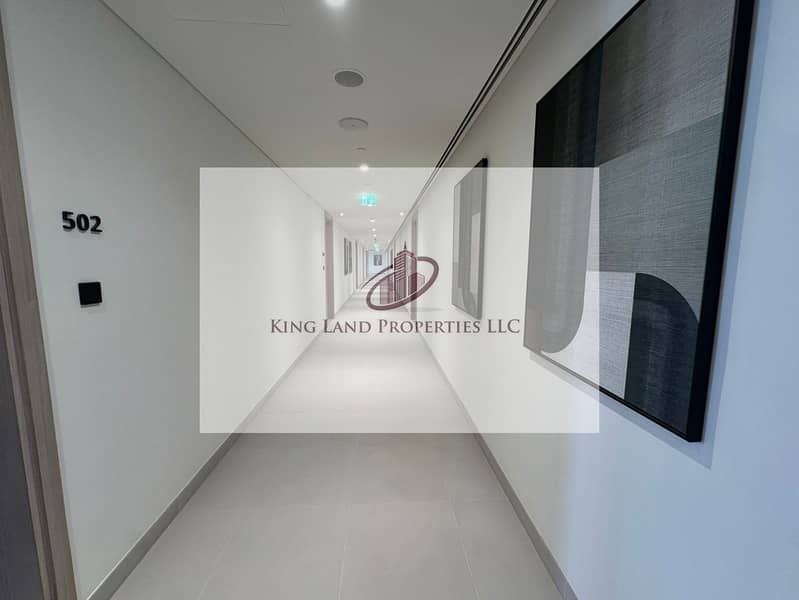 5 a667cefc-954e-43b6-b179-0bd86a1c5e9e. jpg