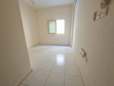 1 habitación Apartamento para en Alquiler en Muwaileh, Sharjah - 1000157375. jpg