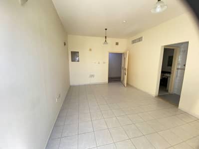 Studio for Rent in Al Musalla, Sharjah - ec1dc372-b5bb-43c9-890d-929dc96e23fe. jpg Studio for Rent in Al Musalla, Sharjah - ec1dc372-b5bb-43c9-890d-929dc96e23fe. jpg
