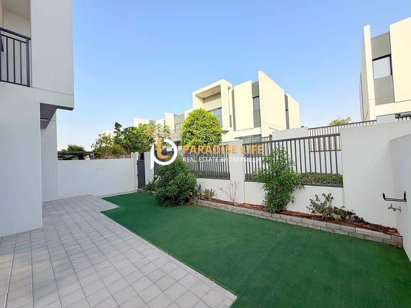25 4bhk (23). jpeg