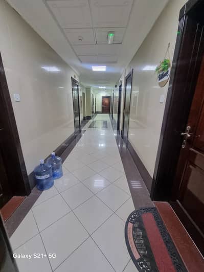 1 habitación Apartamento para en Alquiler en Al Qasimia, Sharjah - WhatsApp Image 2026-07-19 at 3.36. 48 PM (1). jpeg 1 habitación Apartamento para en Alquiler en Al Qasimia, Sharjah - WhatsApp Image 2026-07-19 at 3.36. 48 PM (1). jpeg