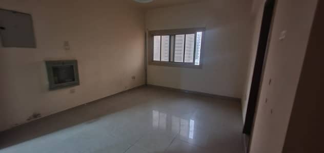 1 Bedroom Flat for Rent in Al Majaz, Sharjah - WhatsApp Image 2026-07-16 at 3.45. 33 AMشسبش. jpeg 1 Bedroom Flat for Rent in Al Majaz, Sharjah - WhatsApp Image 2026-07-16 at 3.45. 33 AMشسبش. jpeg