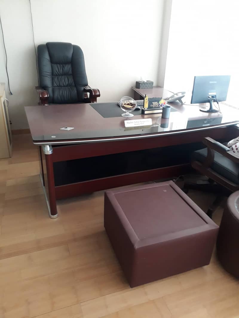 Office with 2 Glass Partition Office with 2 Glass Partition