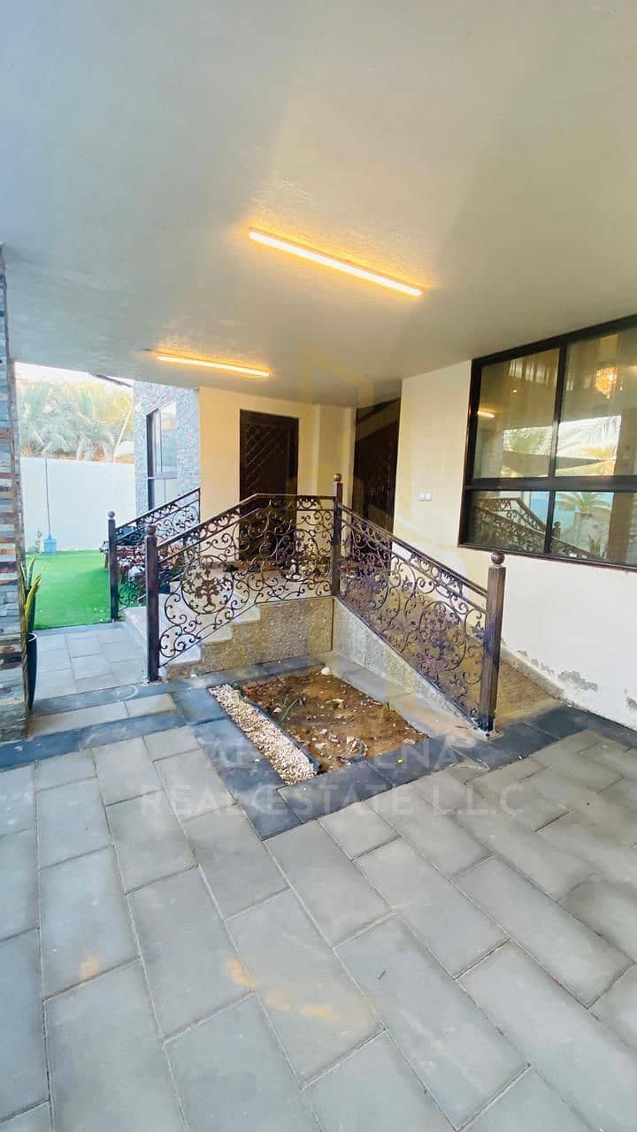 16 WhatsApp Image 2026-03-06 at 01.14. 05 (1). jpeg