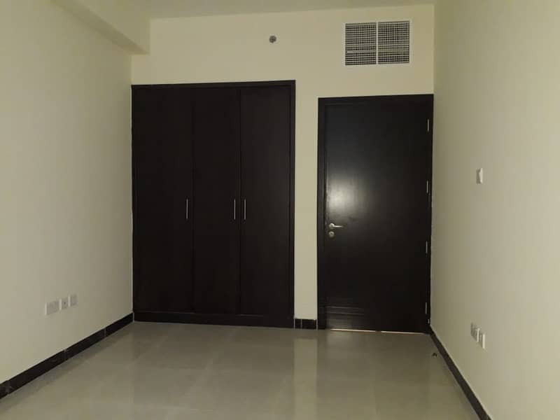 Beautiful 2 Bedrooms With Car Parking In Al Nahyan @65K!