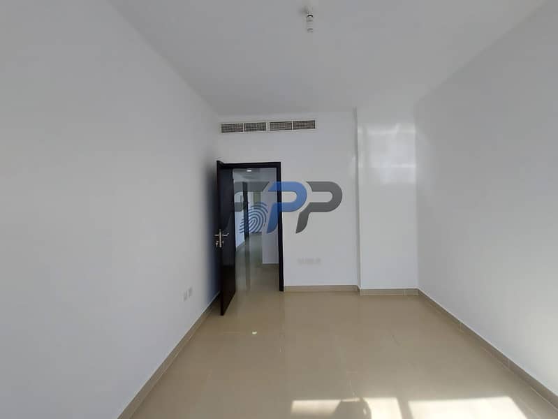 14 670ccee8-8aa3-432d-b09e-54a3a10cbd6d. jpg