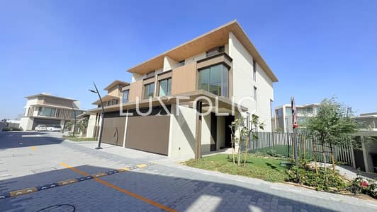 3 Bedroom Villa for Sale in Nad Al Sheba, Dubai - Park Backing | Single Row | Phase 3 3 Bedroom Villa for Sale in Nad Al Sheba, Dubai - Park Backing | Single Row | Phase 3