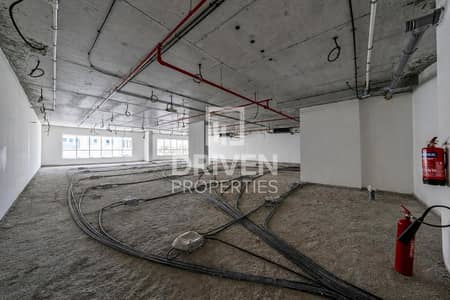 Office for Rent in Dubai Internet City, Dubai - Vacant Office | Shell and Core | Community View