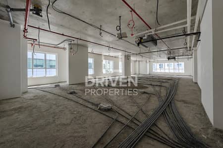 Office for Rent in Dubai Internet City, Dubai - Vacant Office | Open Layout | Community View