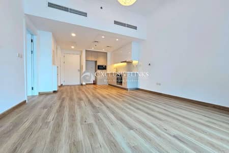 1 Bedroom Flat for Rent in Dubai Marina, Dubai - Upgraded Elegant Unit | Pool View | Vacant