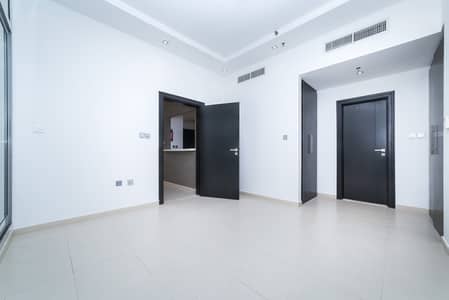 Beautiful Large 1 Bed In Skyview Tower | Mid Floor Beautiful Large 1 Bed In Skyview Tower | Mid Floor