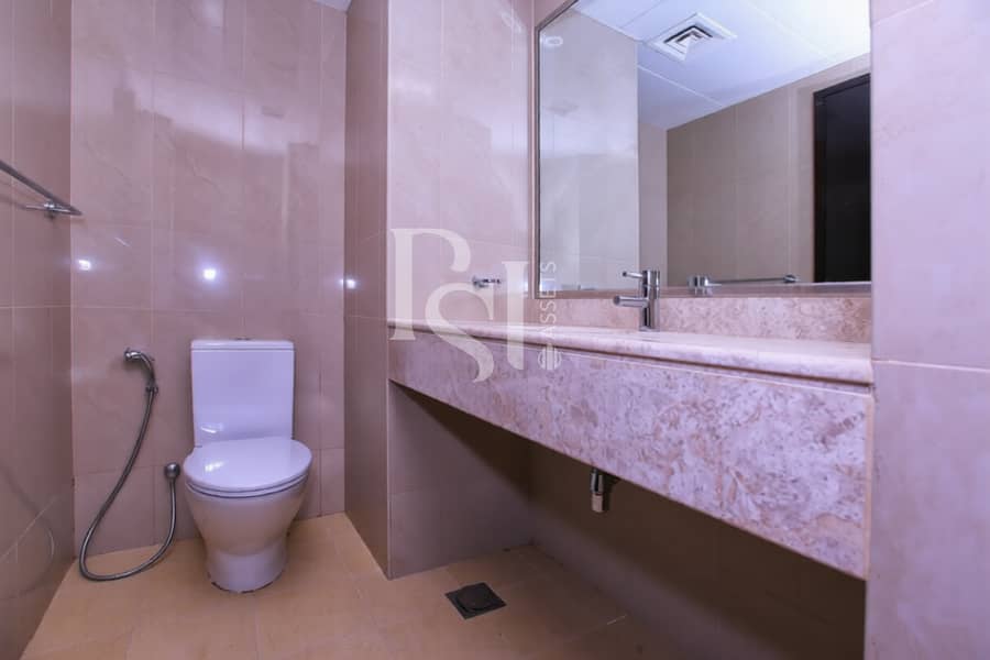8 2340763-6324-Bathroom-ezremove. png