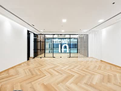 Office for Rent in Business Bay, Dubai - EXCLUSIVE|Vacant|Upgraded | Corner Office | 5 Parking Office for Rent in Business Bay, Dubai - EXCLUSIVE|Vacant|Upgraded | Corner Office | 5 Parking
