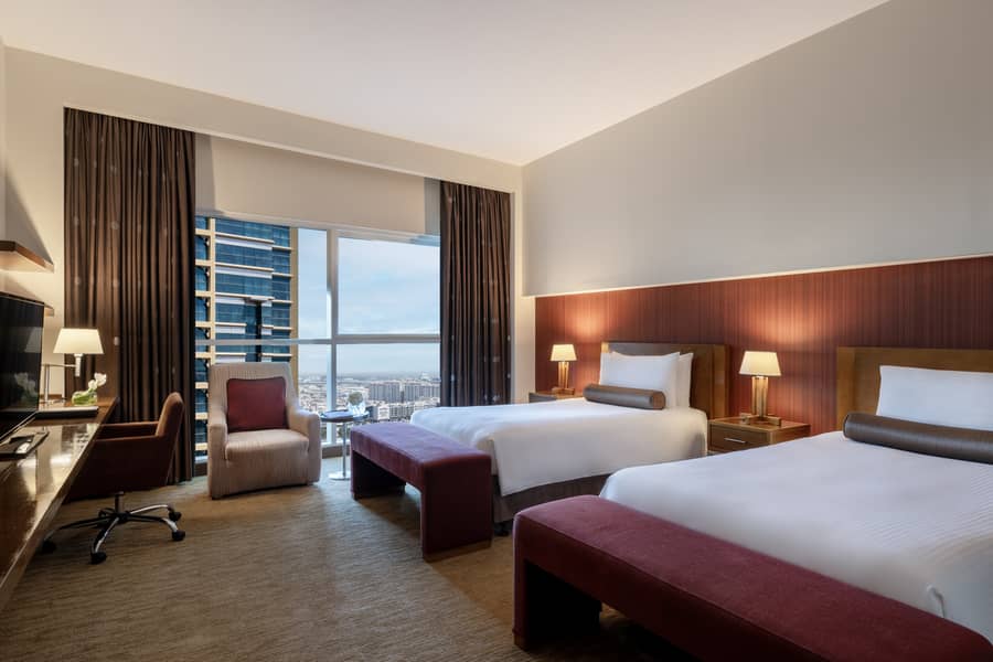 2 Grand_Millenium_AUH_3BR_Apartment_19554-HDR. jpg