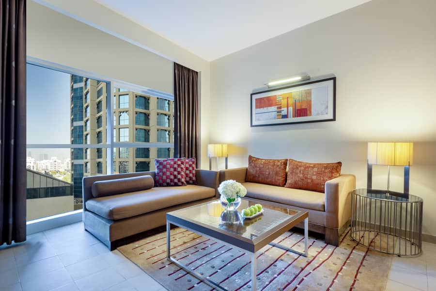 5 Grand_Millenium_AUH_3BR_Apartment_19639-HDR. jpg