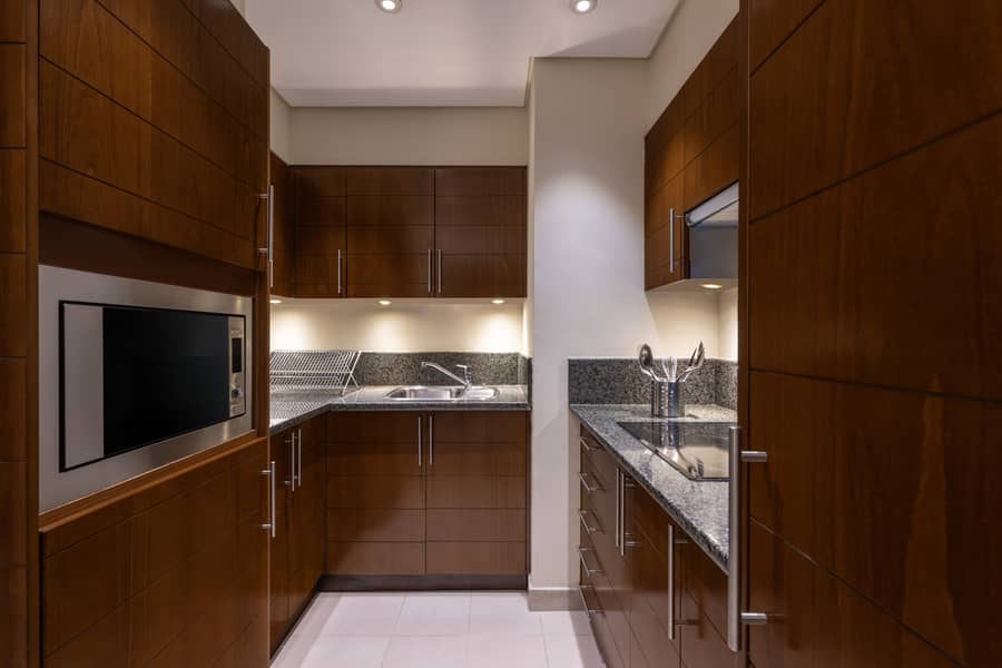 7 Grand_Millenium_AUH_3BR_Apartment_19701-HDR. jpg