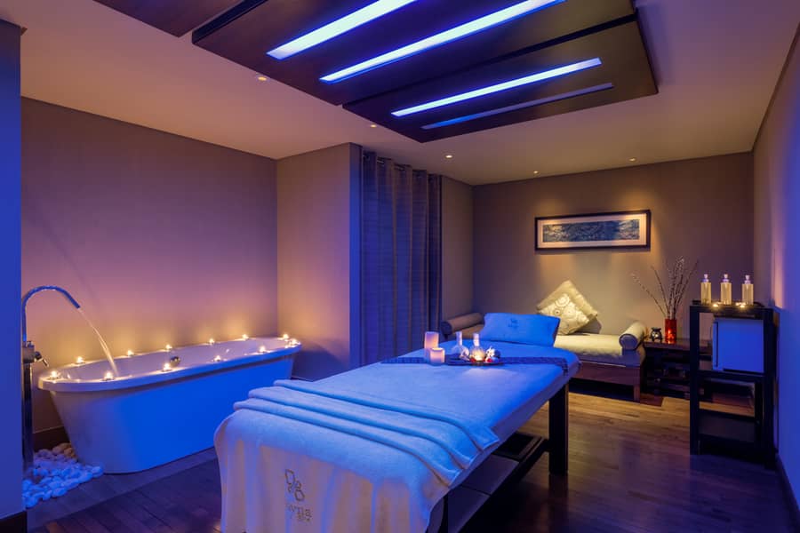 13 Grand_Millenium_AUH_SPA_20424-HDR. jpg