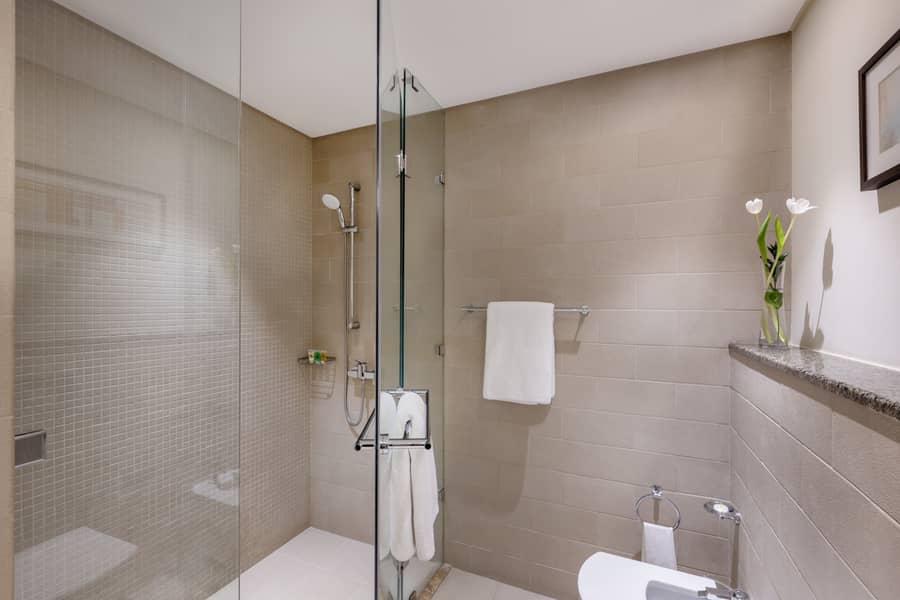 6 Grand_Millenium_AUH_1BR_Executive_19507-HDR. jpg