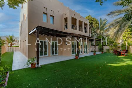 5 Bedroom Villa for Sale in The Lakes, Dubai - DSC02443_1. jpg 5 Bedroom Villa for Sale in The Lakes, Dubai - DSC02443_1. jpg